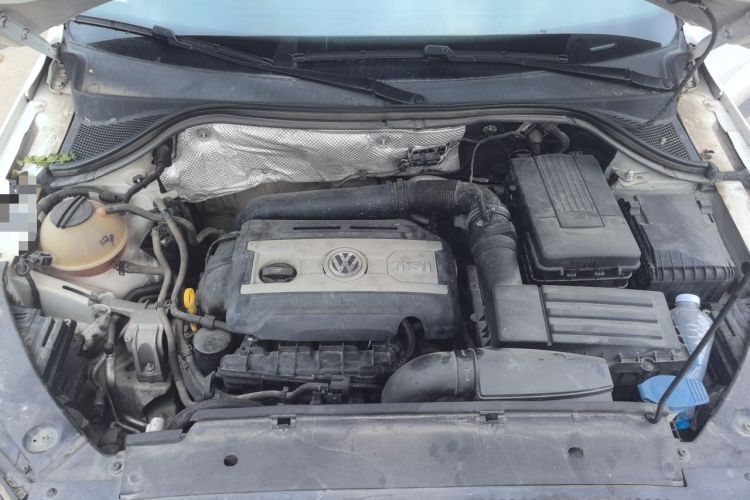 Used Volkswagen Tiguan 2016 300TSI Automatic Two-Wheel Drive Trend Edition Engine Bay