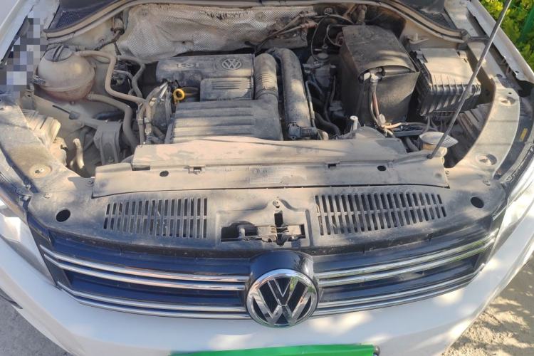 Used Volkswagen Tiguan 2016 280TSI Automatic Two-Wheel-Drive Silk Road Style Edition Engine Bay