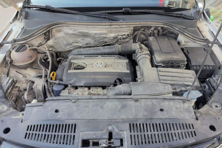 Used Volkswagen Tiguan 2016 300TSI Automatic Two-Wheel Drive Comfort Edition Engine Bay
