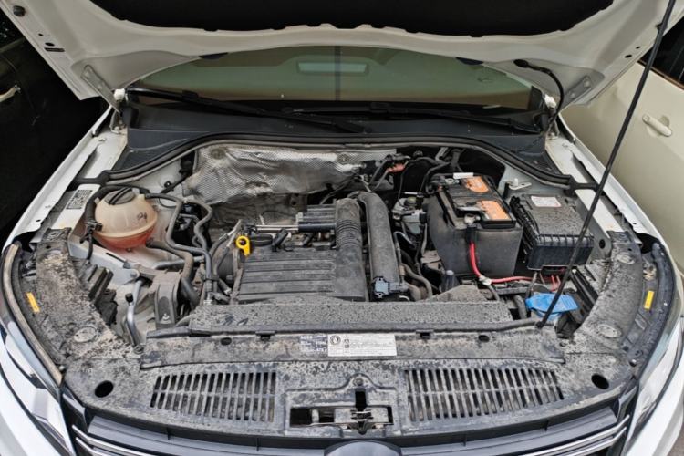 Used Volkswagen Tiguan 2016 280TSI Automatic Two-Wheel-Drive Silk Road Style Edition Engine Bay