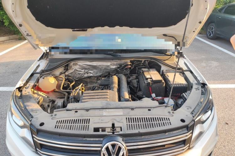 Used Volkswagen Tiguan 2016 280TSI Automatic Two-Wheel Drive Silk Road Comfort Edition Engine Bay