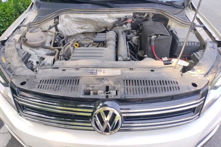 Used Volkswagen Tiguan 2016 280TSI Automatic Two-Wheel Drive Silk Road Comfort Edition Engine Bay