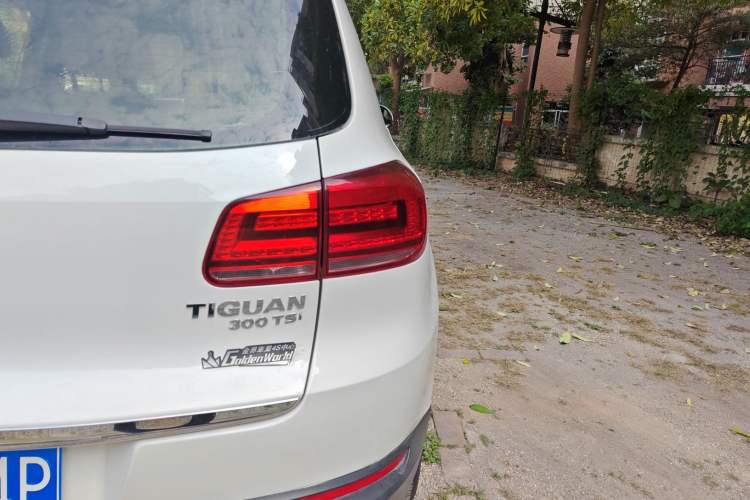 Used Volkswagen Tiguan 2016 300TSI Automatic Two-Wheel Drive Luxury Edition Exterior 1