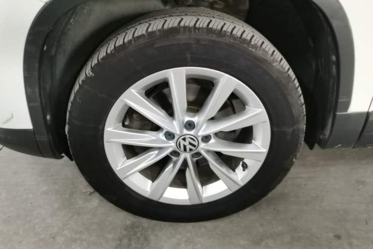 Used Volkswagen Tiguan 2016 300TSI Automatic All-Wheel Drive Fashion Vision Edition Exterior 1