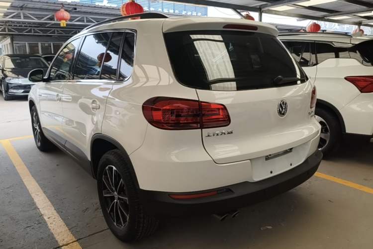 Used Volkswagen Tiguan 2016 300TSI Automatic All-Wheel Drive Fashion Vision Edition Exterior 2