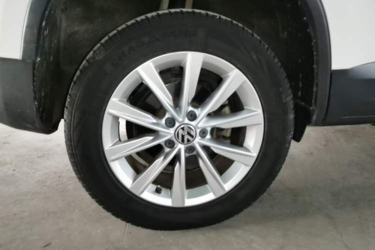 Used Volkswagen Tiguan 2016 300TSI Automatic All-Wheel Drive Fashion Vision Edition Exterior 2