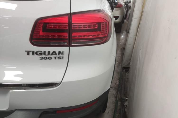 Used Volkswagen Tiguan 2016 300TSI Automatic Two-Wheel Drive Luxury Edition Exterior 3