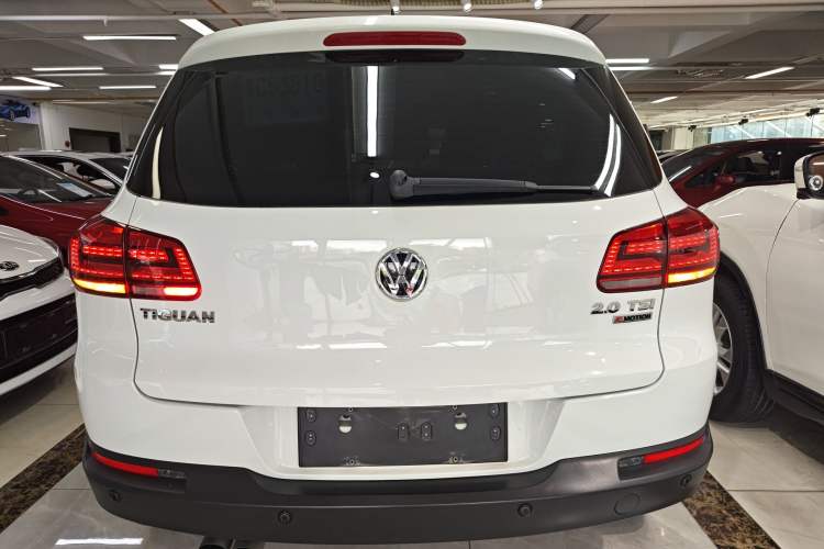 Used Volkswagen Tiguan 2016 2.0 TSI Four-Wheel Drive Standard Version Exterior 4