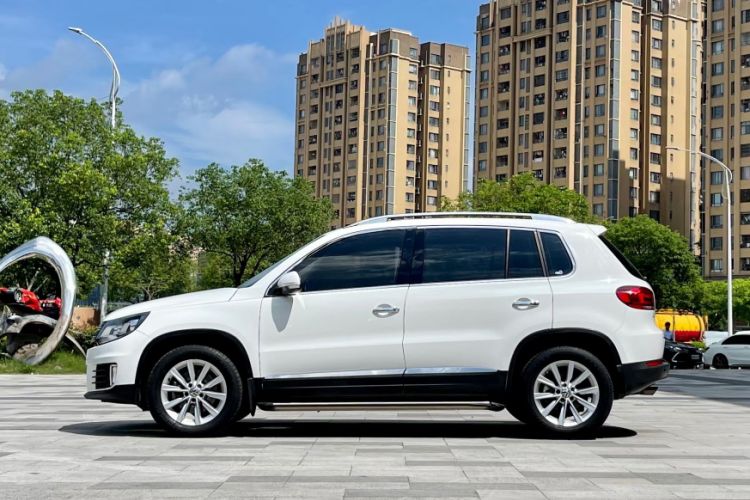 Used Volkswagen Tiguan 2016 280TSI Automatic Two-Wheel-Drive Silk Road Style Edition Exterior 5