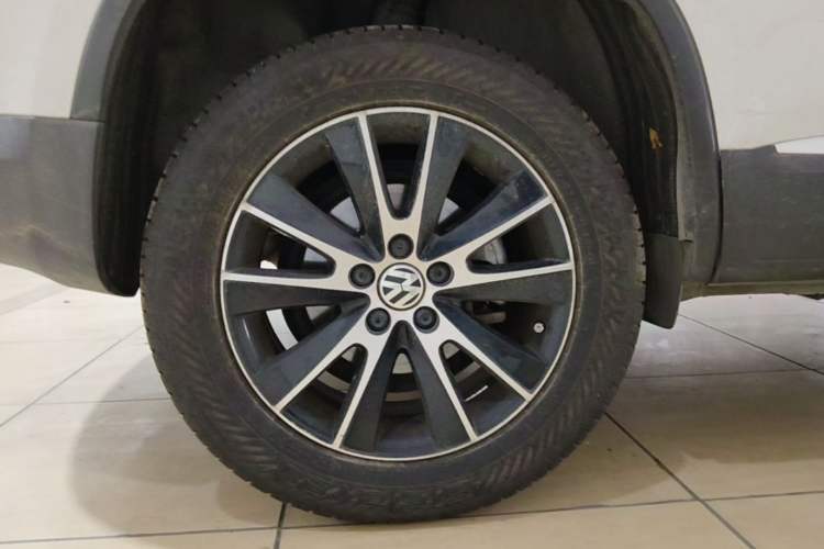 Used Volkswagen Tiguan 2016 300TSI Automatic Two-Wheel Drive Luxury Edition Exterior 5