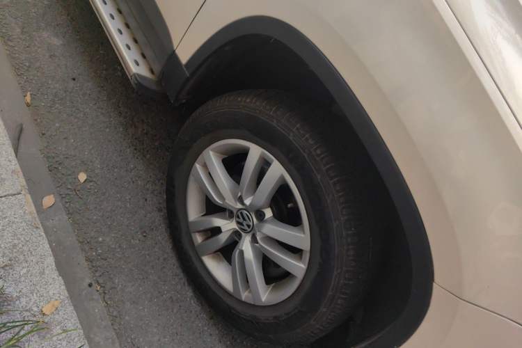 Used Volkswagen Tiguan 2016 300TSI Automatic Two-Wheel Drive Trend Edition Exterior 7