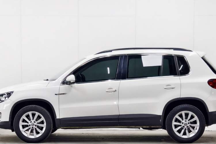 Used Volkswagen Tiguan 2016 300TSI Automatic All-Wheel Drive Fashion Vision Edition Exterior 9