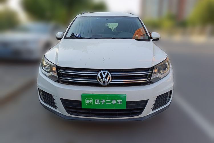 Used Volkswagen Tiguan 2016 300TSI Manual Two-Wheel Drive Trend Edition Front