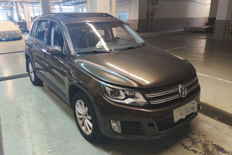 Used Volkswagen Tiguan 2016 300TSI Automatic All-Wheel Drive Fashion Vision Edition Front Right 45 Deg