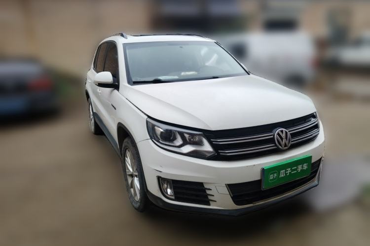 Used Volkswagen Tiguan 2016 300TSI Automatic All-Wheel Drive Fashion Vision Edition Front Right 45 Deg