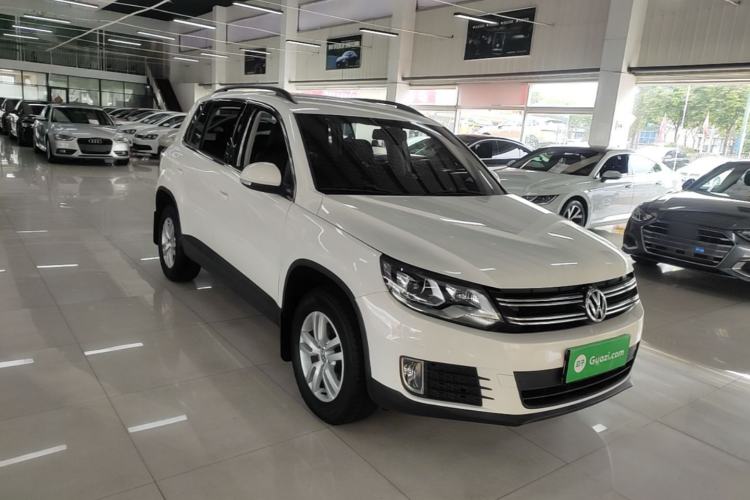 Used Volkswagen Tiguan 2016 300TSI Automatic Two-Wheel Drive Trend Edition Front Right 45 Deg