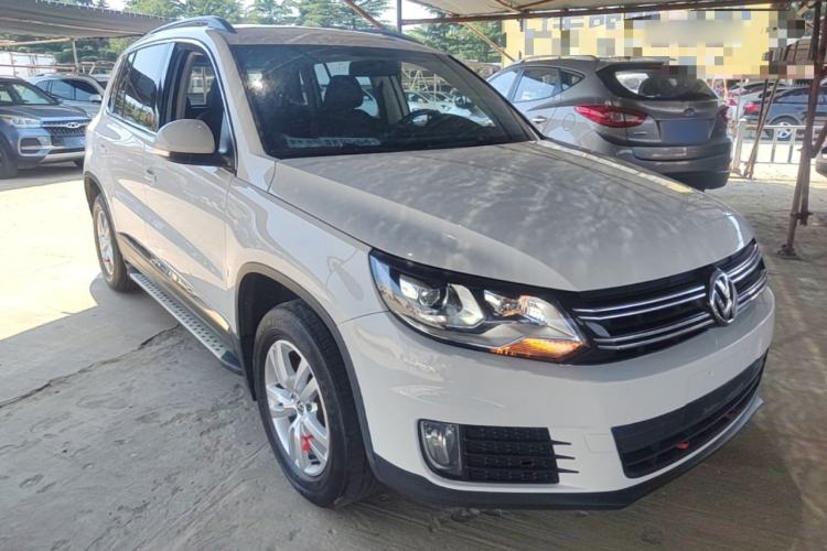Used Volkswagen Tiguan 2016 300TSI Automatic Two-Wheel Drive Trend Edition Front Right 45 Deg