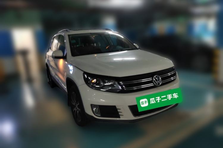 Used Volkswagen Tiguan 2016 300TSI Automatic Two-Wheel Drive Luxury Edition Front Right 45 Deg