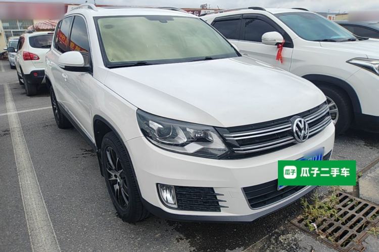 Used Volkswagen Tiguan 2016 300TSI Automatic Two-Wheel Drive Luxury Edition Front Right 45 Deg