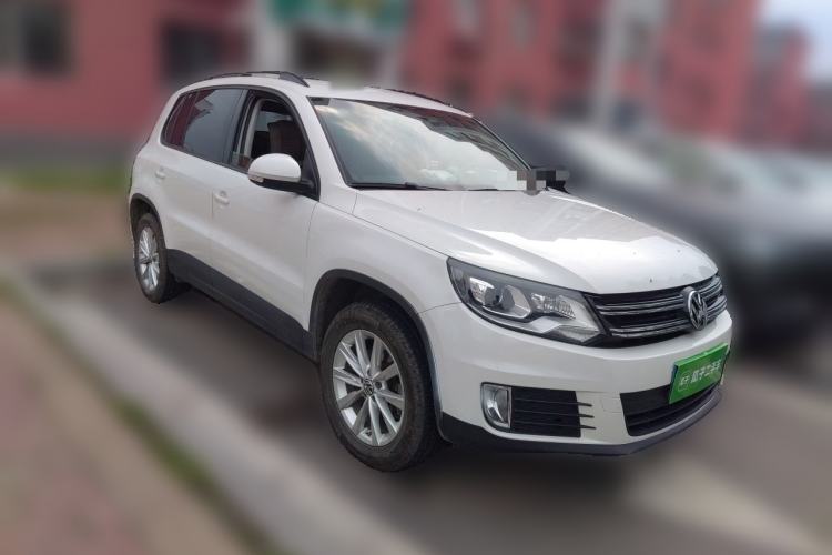 Used Volkswagen Tiguan 2016 280TSI Automatic Two-Wheel-Drive Silk Road Style Edition Front Right 45 Deg