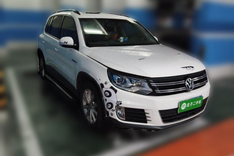 Used Volkswagen Tiguan 2016 300TSI Automatic All-Wheel Drive Fashion Vision Edition Front Right 45 Deg