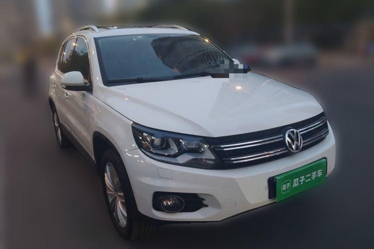 Used Volkswagen Tiguan 2016 2.0 TSI Four-Wheel Drive Elite Version Front Right 45 Deg