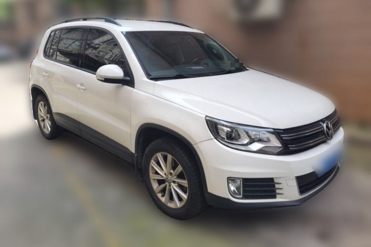 Used Volkswagen Tiguan 2016 300TSI Automatic Two-Wheel Drive Trend Edition Front Right 45 Deg