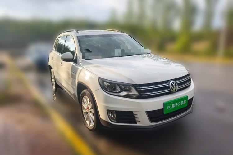 Used Volkswagen Tiguan 2016 300TSI Automatic All-Wheel Drive Fashion Vision Edition Front Right 45 Deg