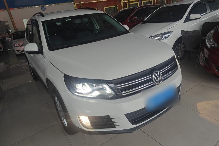Used Volkswagen Tiguan 2016 300TSI Automatic Two-Wheel Drive Trend Edition Front Right 45 Deg
