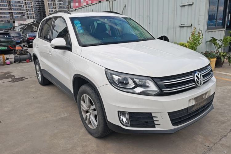 Used Volkswagen Tiguan 2016 300TSI Automatic Two-Wheel Drive Trend Edition Front Right 45 Deg