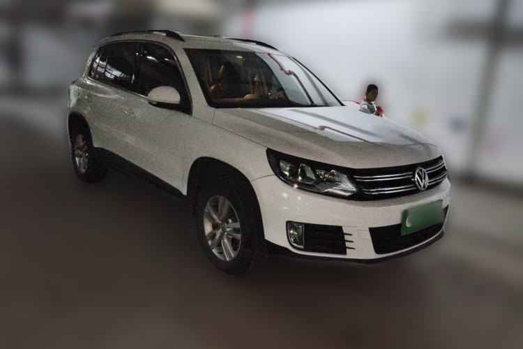 Used Volkswagen Tiguan 2016 300TSI Automatic Two-Wheel Drive Trend Edition Front Right 45 Deg