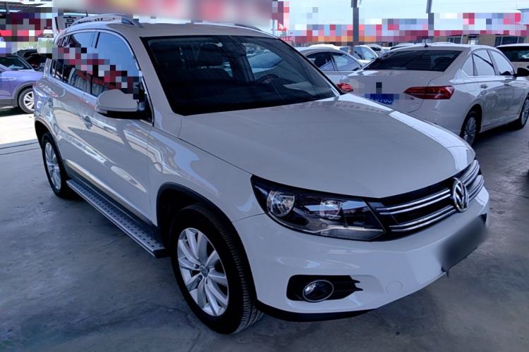 Used Volkswagen Tiguan 2016 2.0 TSI Four-Wheel Drive Standard Version Front Right 45 Deg