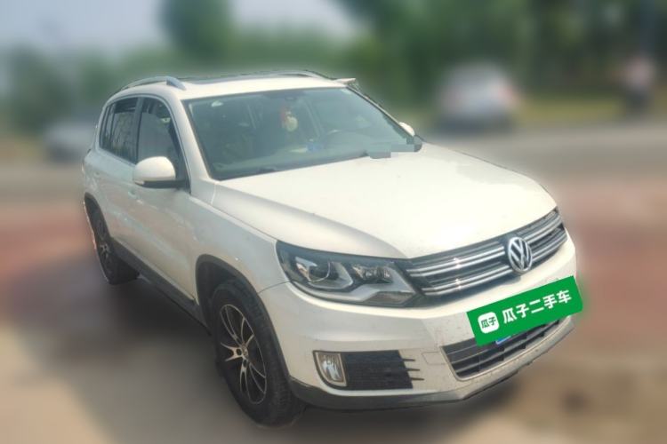 Used Volkswagen Tiguan 2016 300TSI Automatic All-Wheel Drive Fashion Vision Edition Front Right 45 Deg