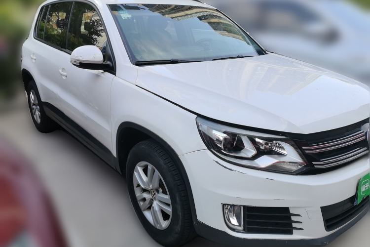 Used Volkswagen Tiguan 2016 300TSI Automatic Two-Wheel Drive Trend Edition Front Right 45 Deg
