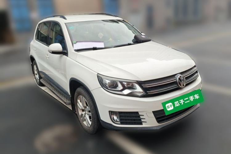 Used Volkswagen Tiguan 2016 300TSI Automatic Two-Wheel Drive Trend Edition Front Right 45 Deg