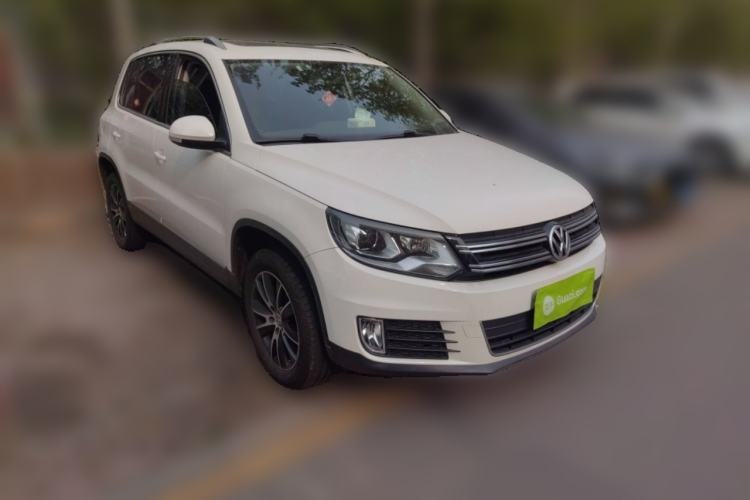 Used Volkswagen Tiguan 2016 300TSI Automatic Two-Wheel Drive Luxury Edition Front Right 45 Deg