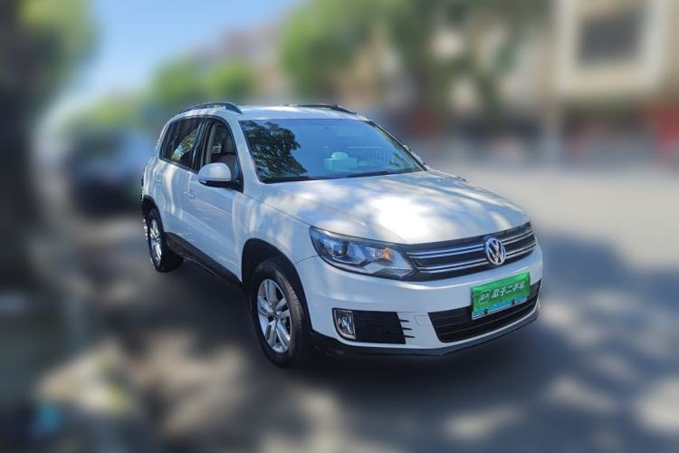 Used Volkswagen Tiguan 2016 300TSI Automatic Two-Wheel Drive Trend Edition Front Right 45 Deg