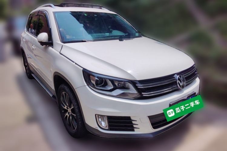 Used Volkswagen Tiguan 2016 300TSI Automatic Two-Wheel Drive Luxury Edition Front Right 45 Deg