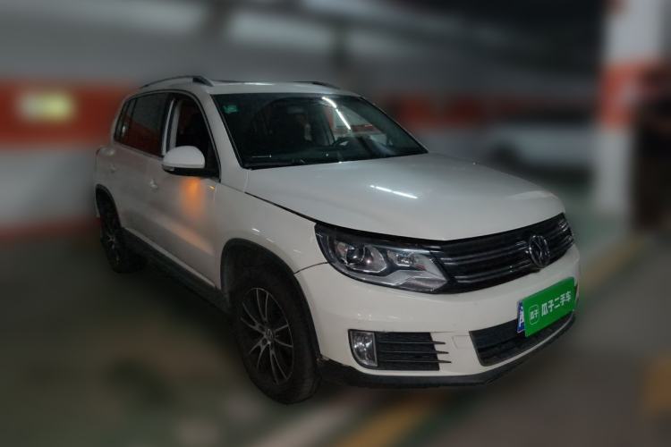 Used Volkswagen Tiguan 2016 300TSI Automatic Two-Wheel Drive Luxury Edition Front Right 45 Deg