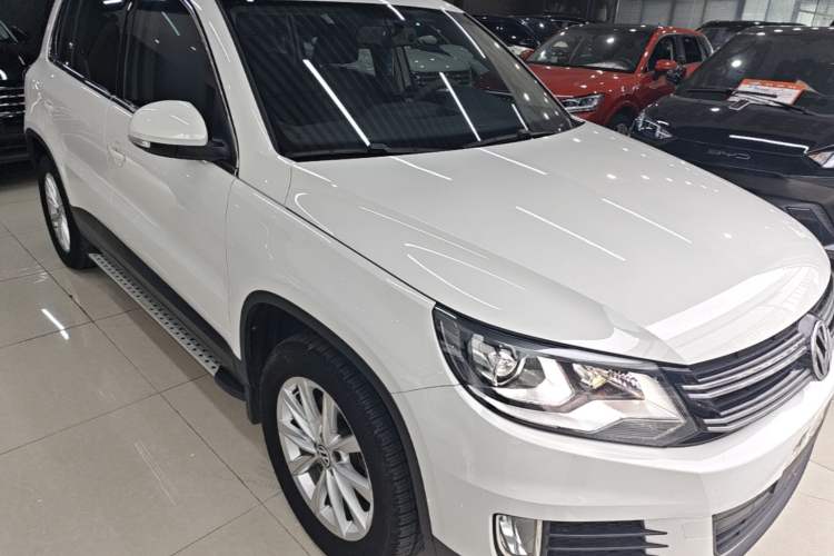 Used Volkswagen Tiguan 2016 280TSI Automatic Two-Wheel-Drive Silk Road Style Edition Front Right 45 Deg