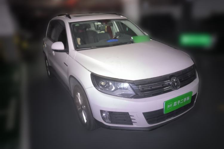 Used Volkswagen Tiguan 2016 300TSI Automatic All-Wheel Drive Fashion Vision Edition Front Right 45 Deg