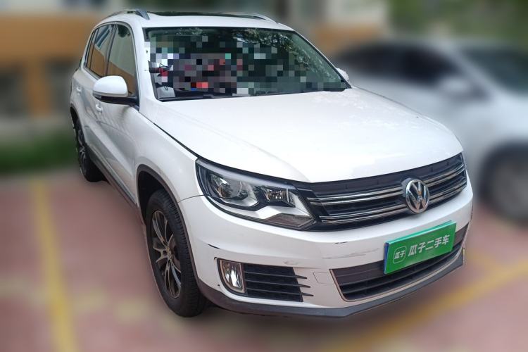 Used Volkswagen Tiguan 2016 300TSI Automatic Two-Wheel Drive Luxury Edition Front Right 45 Deg
