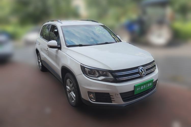 Used Volkswagen Tiguan 2016 300TSI Automatic Two-Wheel Drive Trend Edition Front Right 45 Deg