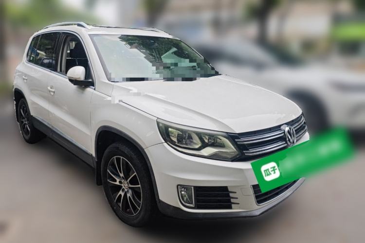 Used Volkswagen Tiguan 2016 300TSI Automatic Two-Wheel Drive Luxury Edition Front Right 45 Deg