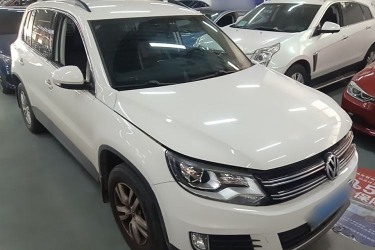 Used Volkswagen Tiguan 2016 300TSI Automatic Two-Wheel Drive Trend Edition Front Right 45 Deg