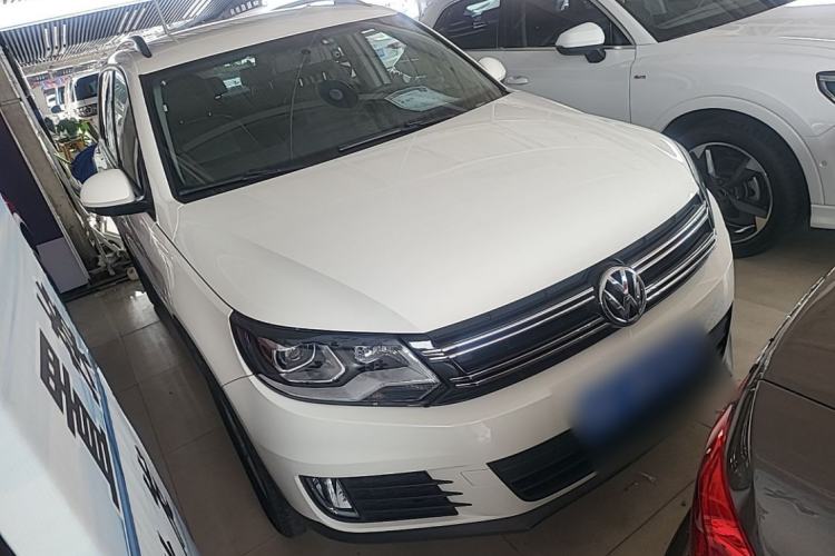 Used Volkswagen Tiguan 2016 280TSI Automatic Two-Wheel-Drive Silk Road Style Edition Front Right 45 Deg