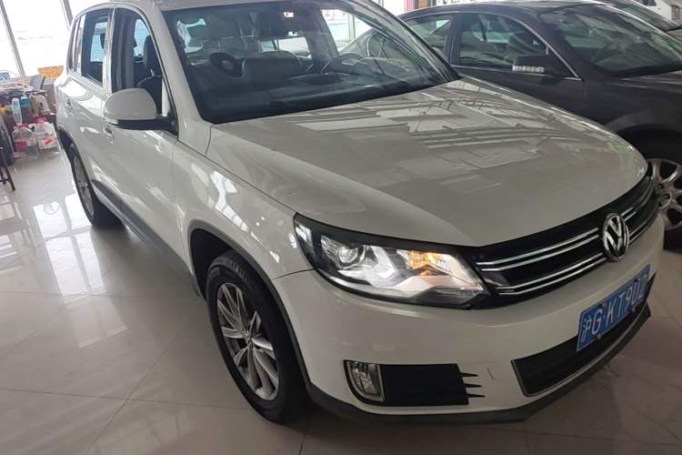 Used Volkswagen Tiguan 2016 300TSI Automatic Two-Wheel Drive Comfort Edition Front Right 45 Deg