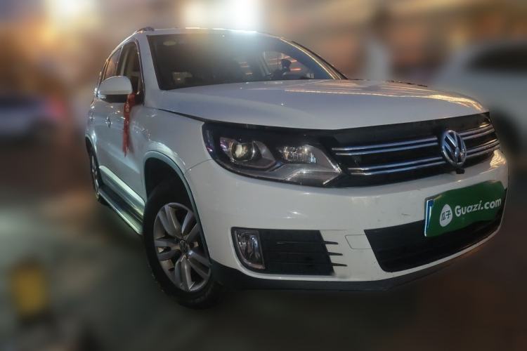 Used Volkswagen Tiguan 2016 300TSI Automatic Two-Wheel Drive Trend Edition Front Right 45 Deg