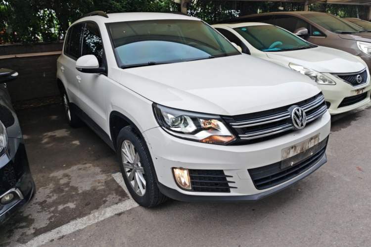 Used Volkswagen Tiguan 2016 280TSI Automatic Two-Wheel-Drive Silk Road Style Edition Front Right 45 Deg