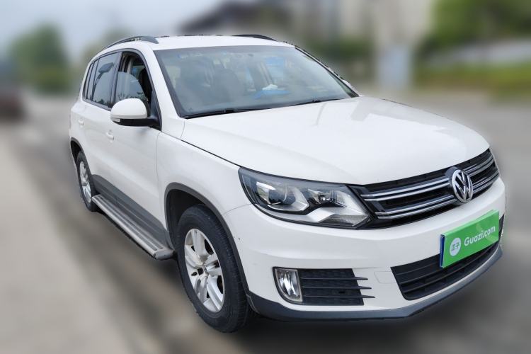 Used Volkswagen Tiguan 2016 300TSI Automatic Two-Wheel Drive Trend Edition Front Right 45 Deg